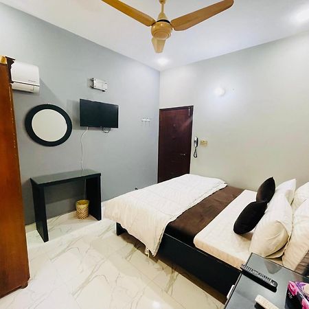 Karachi Inn Guest House Extérieur photo