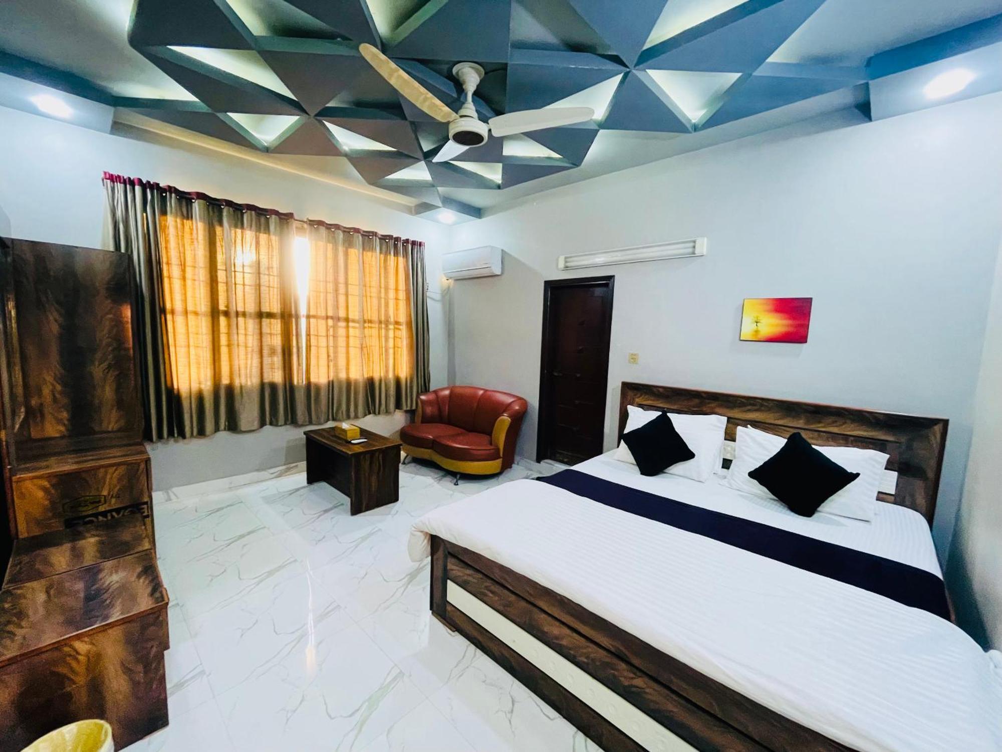 Karachi Inn Guest House Extérieur photo