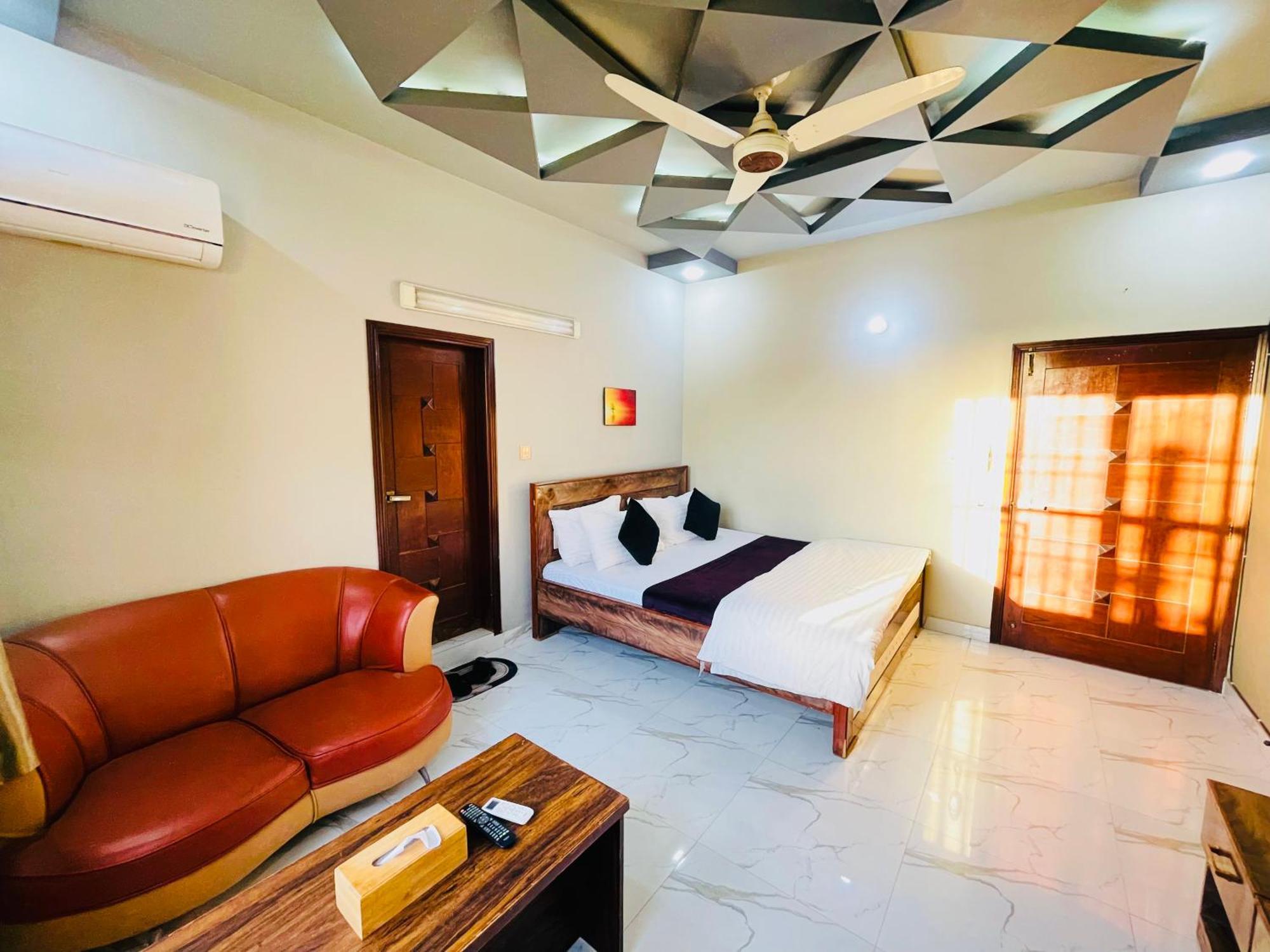 Karachi Inn Guest House Extérieur photo