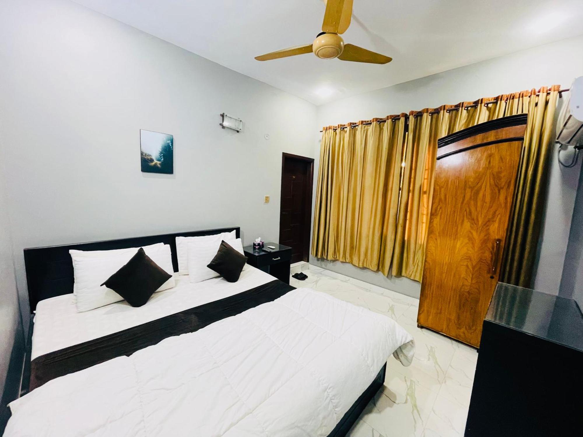 Karachi Inn Guest House Extérieur photo