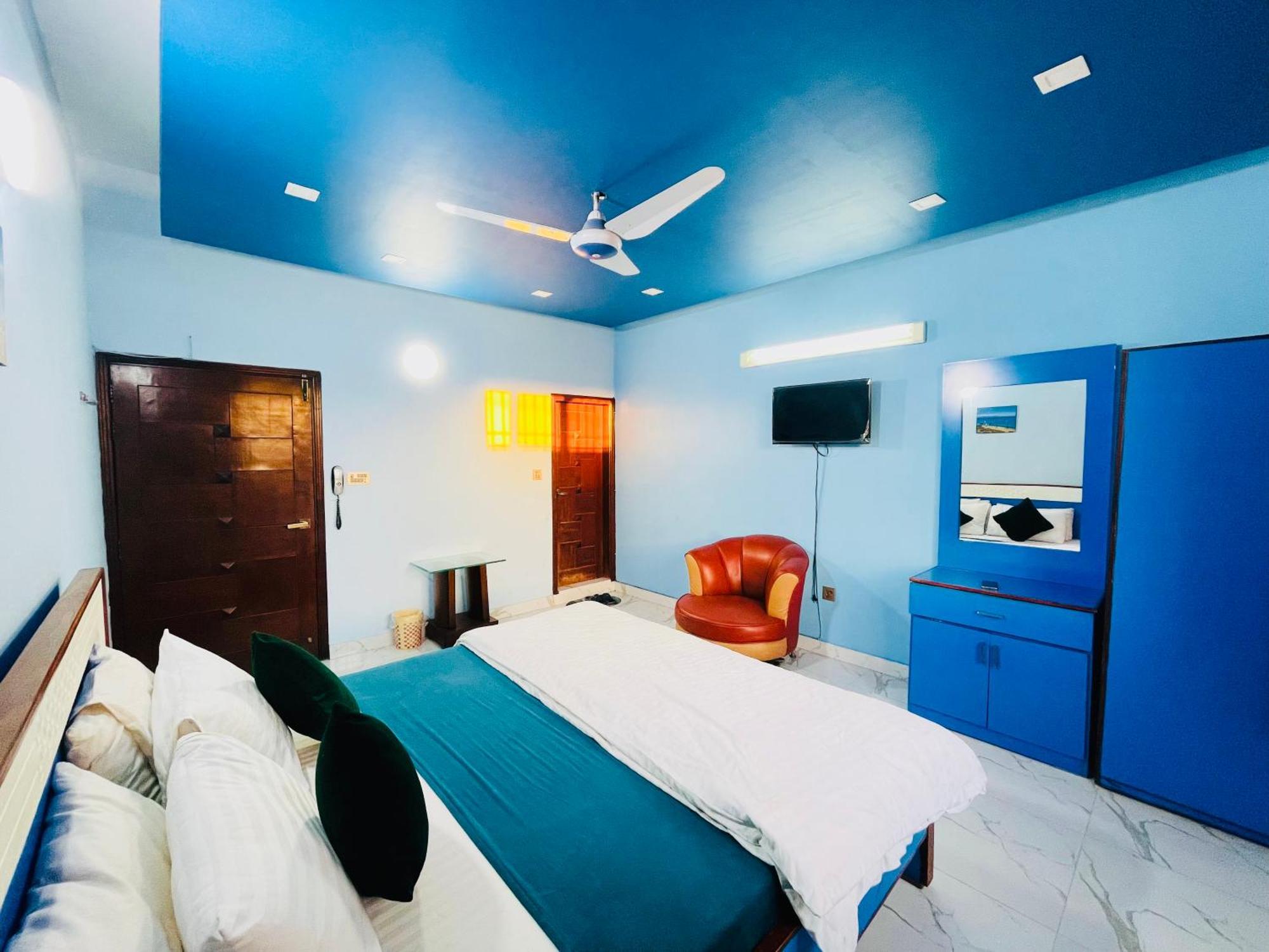 Karachi Inn Guest House Extérieur photo